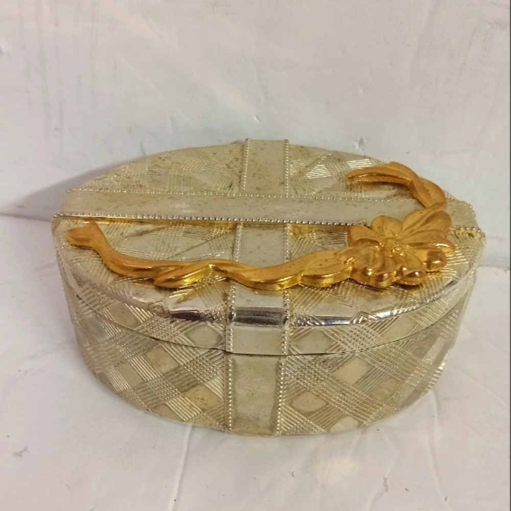 Oneida Vintage Oval Trinket Jewelry Gift box  Silver-plated Metal Gold Bow